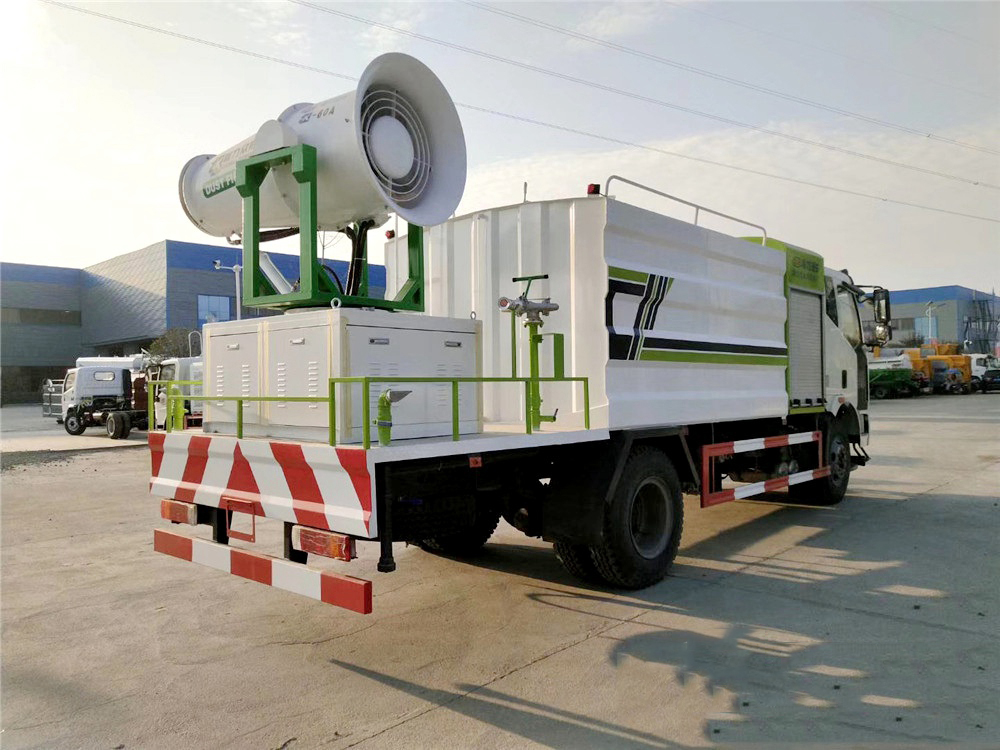 國(guó)六12方解放J6L 抑塵車(chē)50-100米