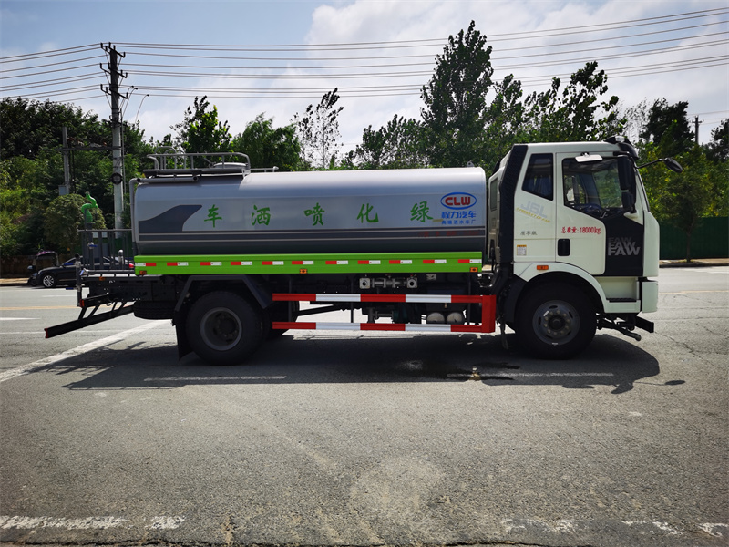 國(guó)六解放J6 灑水車(chē)(可選大小平臺(tái))