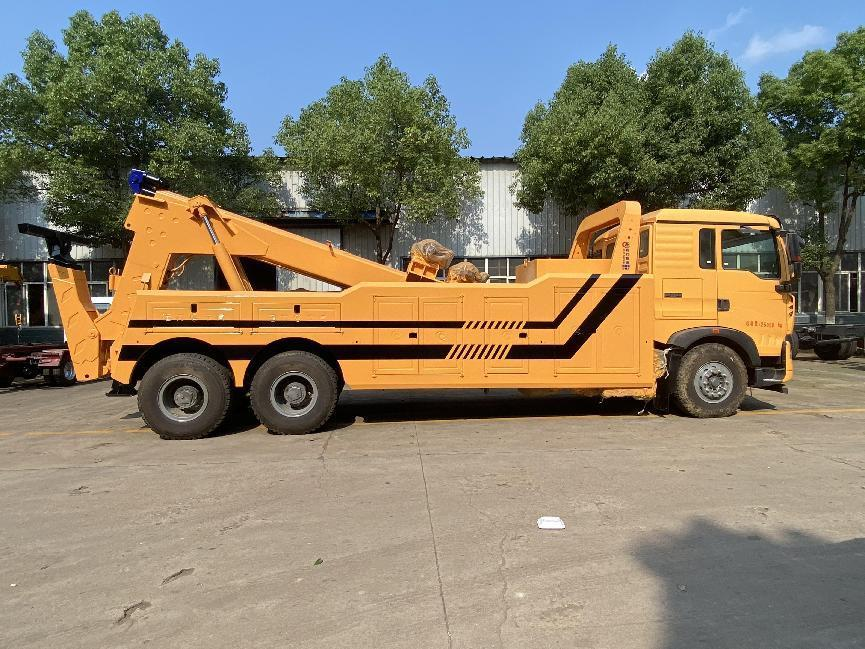 重汽豪沃后雙橋一拖一清障車