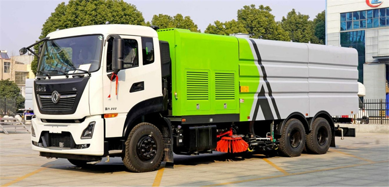 湖北程力東風天龍大型洗掃車