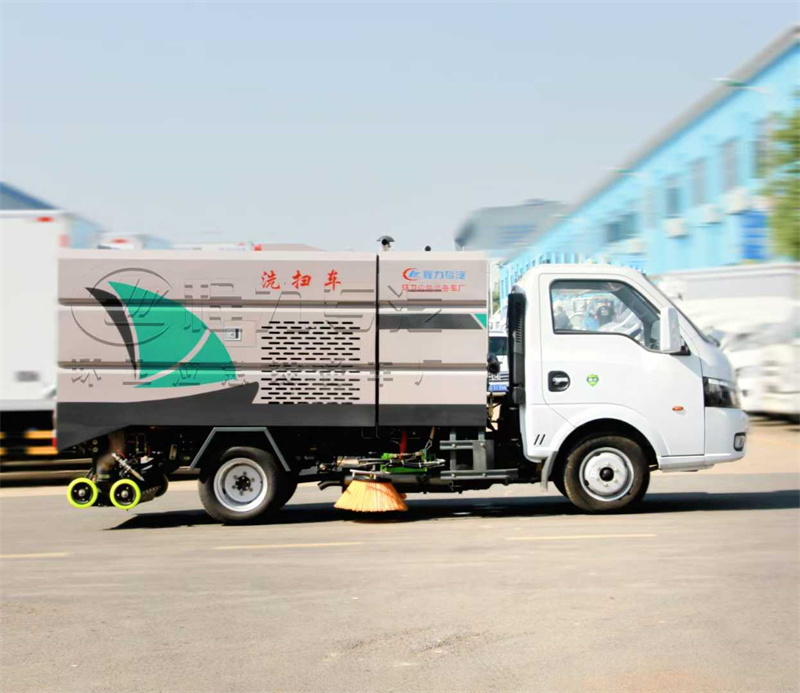 東風(fēng)途逸藍(lán)牌洗掃車(chē)