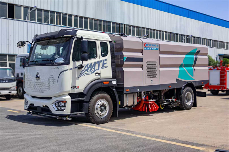 湖北程力重汽濰柴240馬力mate洗掃車(16方)