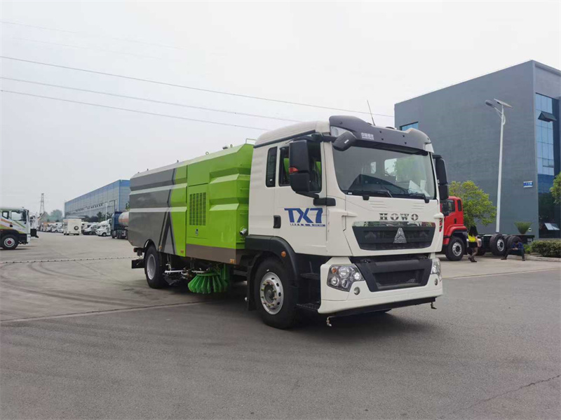 湖北程力重汽豪沃TX洗掃車(16方)