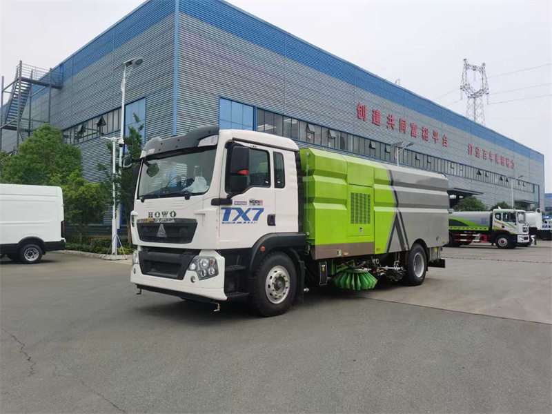 湖北程力重汽豪沃TX洗掃車(16方)