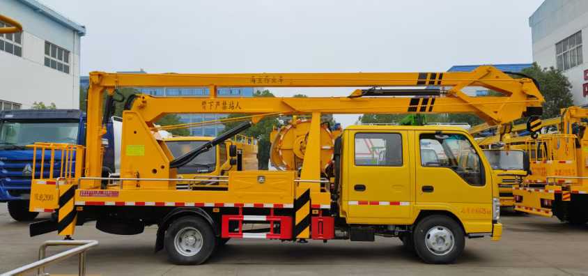 國(guó)六五十鈴18米高空作業(yè)車(chē)